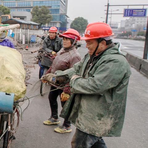 废铁收购站的日常工作与业务概览